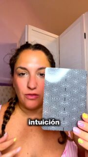 💜 ¿Qué carta crees que es? ¡Déjamelo en comentarios!

💜✨ Desarrolla tu intuición con mi curso intensivo de seis meses!! 

✨ Desarrolla tus habilidades psíquicas en mi formación de mediumnidad que empieza el próximo mes de Septiembre ✨

💫 FORMACIÓN DE MEDIUMNIDAD 💫

6 meses de aprendizaje, práctica y transformación para quienes sienten el deseo de desarrollar su conexión espiritual y aprender a comunicarse con el mundo espiritual.

🔮 ¿Qué aprenderás?

✨ Habilidades psíquicas
✨ Intuición y proyección astral
✨ Videncia y lectura psíquica
✨ Canalización y comunicación con fallecidos
✨ Guías espirituales y claris
✨ Desarrollo profesional espiritual
✨ Gestión del duelo, miedos y síndrome del impostor

🫶 Incluye:

✔️ Prácticas reales y constantes
✔️ Clases grabadas
✔️ Dossier completo
✔️ Grupo privado de WhatsApp
✔️ Acompañamiento emocional

💻 Online por Zoom

📅 Del 8 de septiembre al 9 de marzo

💫 Una formación profunda y práctica para desarrollar tus capacidades espirituales con confianza, acompañamiento y experiencia real.

📲 Si sientes que este es tu momento, escríbeme por privado y te enviaré toda la información.

💜 En la mediumnidad somos tribu. Y quizás esta tribu también es para ti.

Escribe INFO y te paso información ✨💫

#Mediumnidad #Medium #Espiritualidad #Videncia Canalización DesarrolloEspiritual