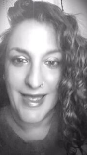 La mediumnidad no es un camino en soledad… es un camino en tribu ✨

Cuando compartimos con otras almas que sienten como nosotras, todo se vuelve más claro, más amoroso y más real 💫

Sostenernos, aprender y crecer juntas también es parte del despertar 🌿

¿Ya encontraste tu tribu? 🤍

#Mediumnidad #TribuEspiritual #Despertar