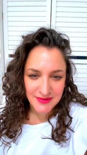 ✨ ¿Y si eso que sientes no es imaginación… sino un don esperando despertar? 👁️💫

Intuiciones que se cumplen. Sensaciones que no sabes explicar. Señales. Energía. Conexiones… ✨

Quizá no es casualidad. Quizá es momento de entenderlo 💜

🔮 ESCUELA DE DONES

Un intensivo de 6 clases para descubrir y potenciar habilidades como:

✨ Videncia🌍 Visión remota🕊️ Mediumnidad⚡ Telekinesis

📅 Inicio: 30 de junio🕘 Turno mañana y tarde

📩 Envía mensaje privado y te envío más información

✨Si esto resuena contigo… comenta DON ❤️

 ó escríbeme por privado 💌✨ PLAZAS LIMITADAS 

#escueladedones #espiritualidad #intuicion #harrypotter #harrypotterig